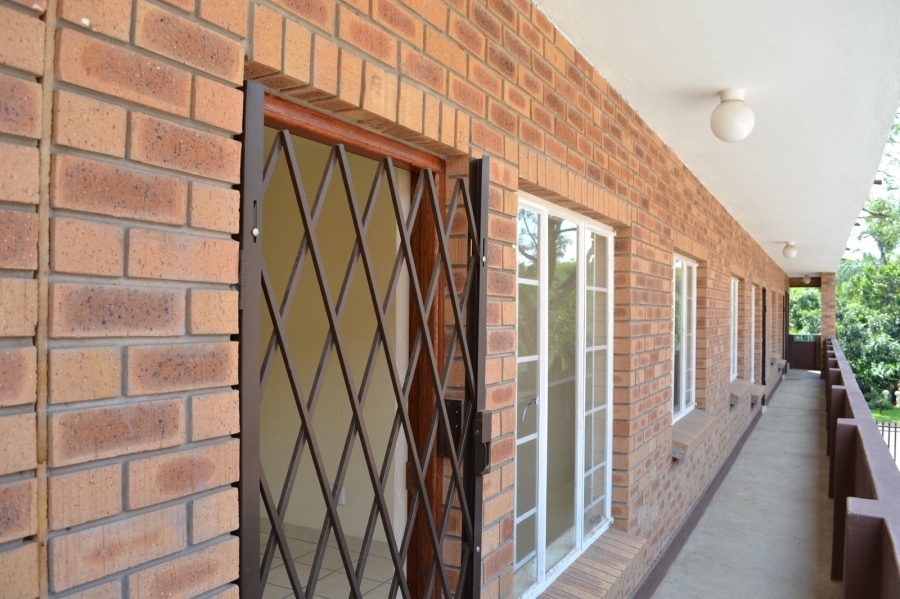 1 Bedroom Property for Sale in Lower Bo-dorp North West